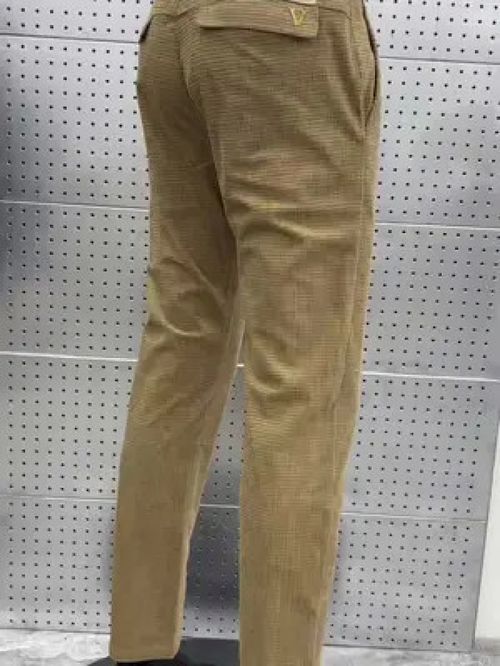 简约大气，轻奢百搭 男士休闲裤的极简风尚